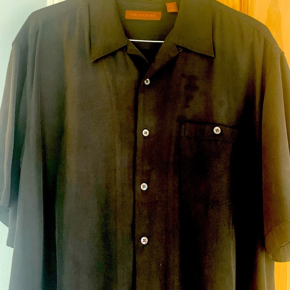 Tori Richard shirt